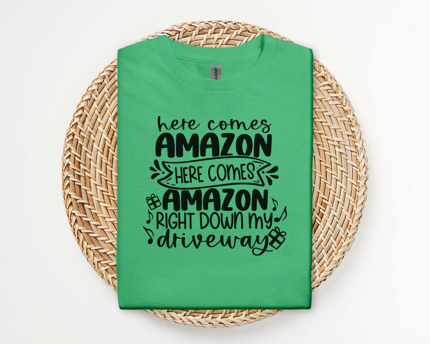 Here comes... - T-shirt