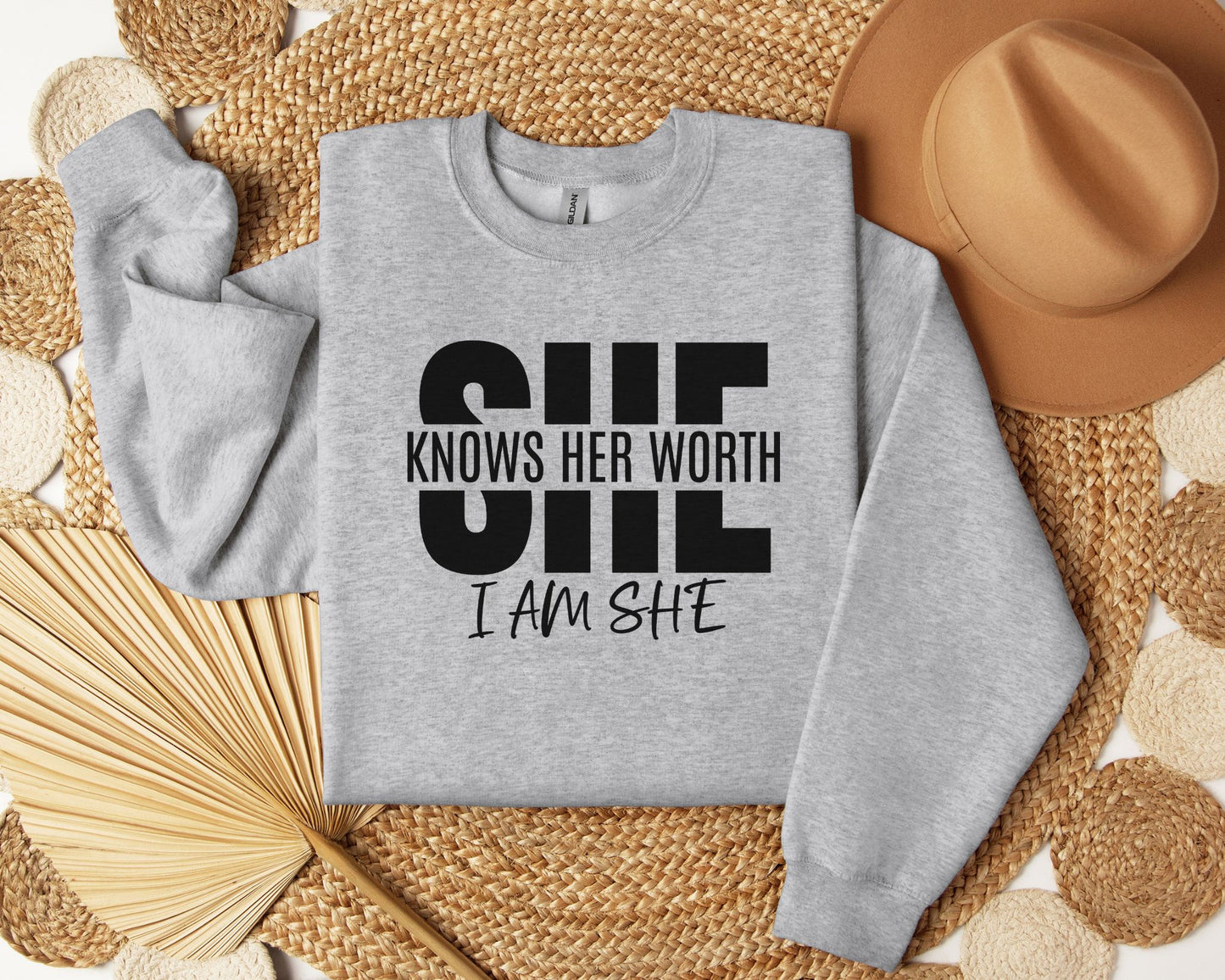 She knows her worth - Crew