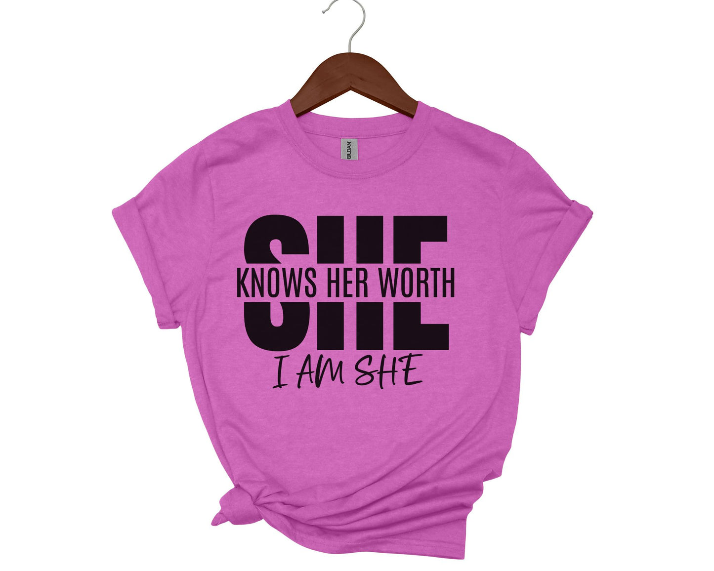 She knows her worth - T-shirt